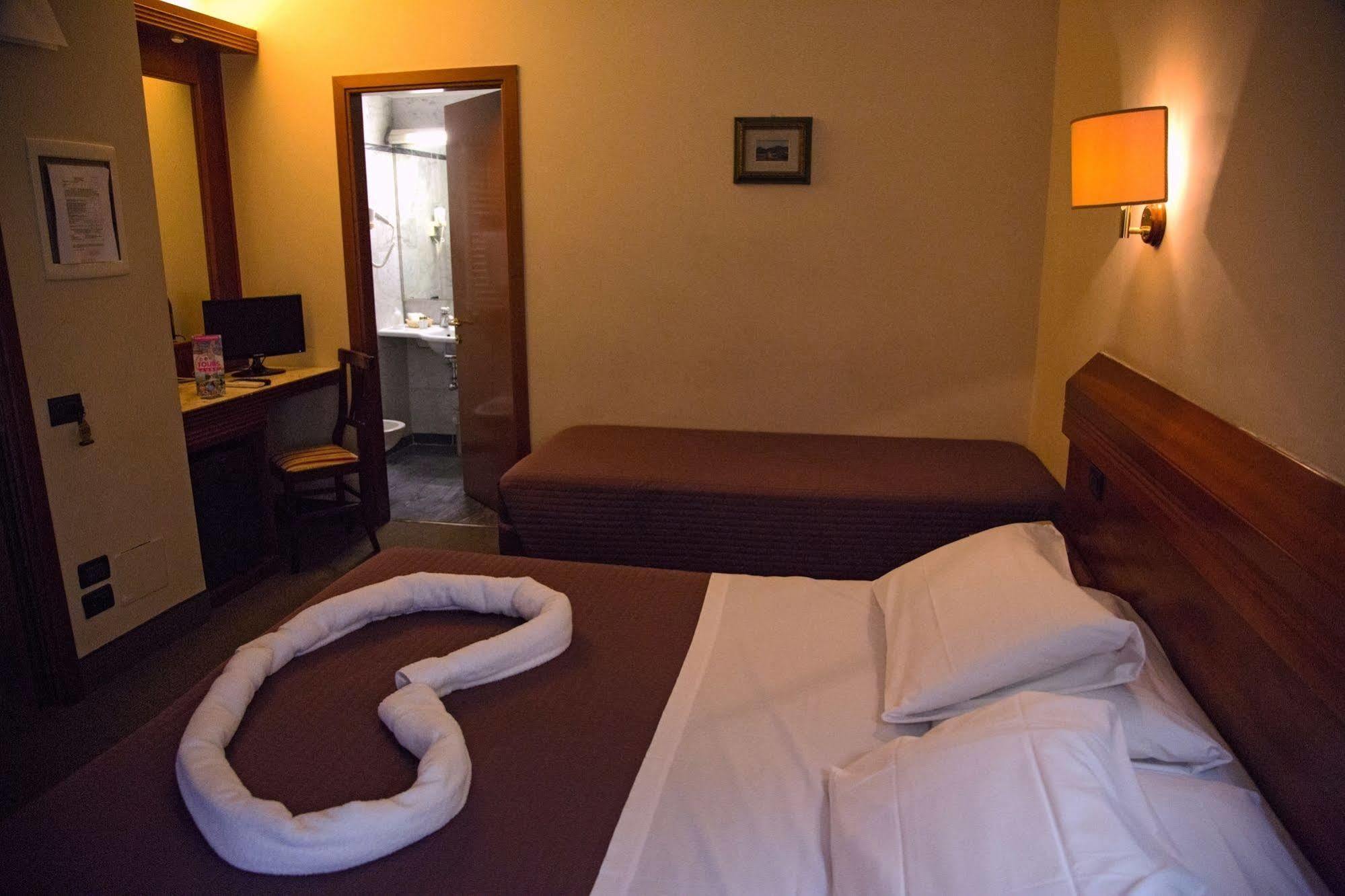 Hotel Arcadia Firenze Bagian luar foto